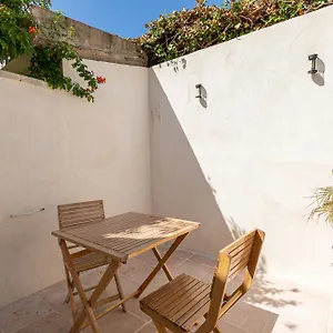  Privatunterkunft Oasis Urbano Ciudad Expo Spanien